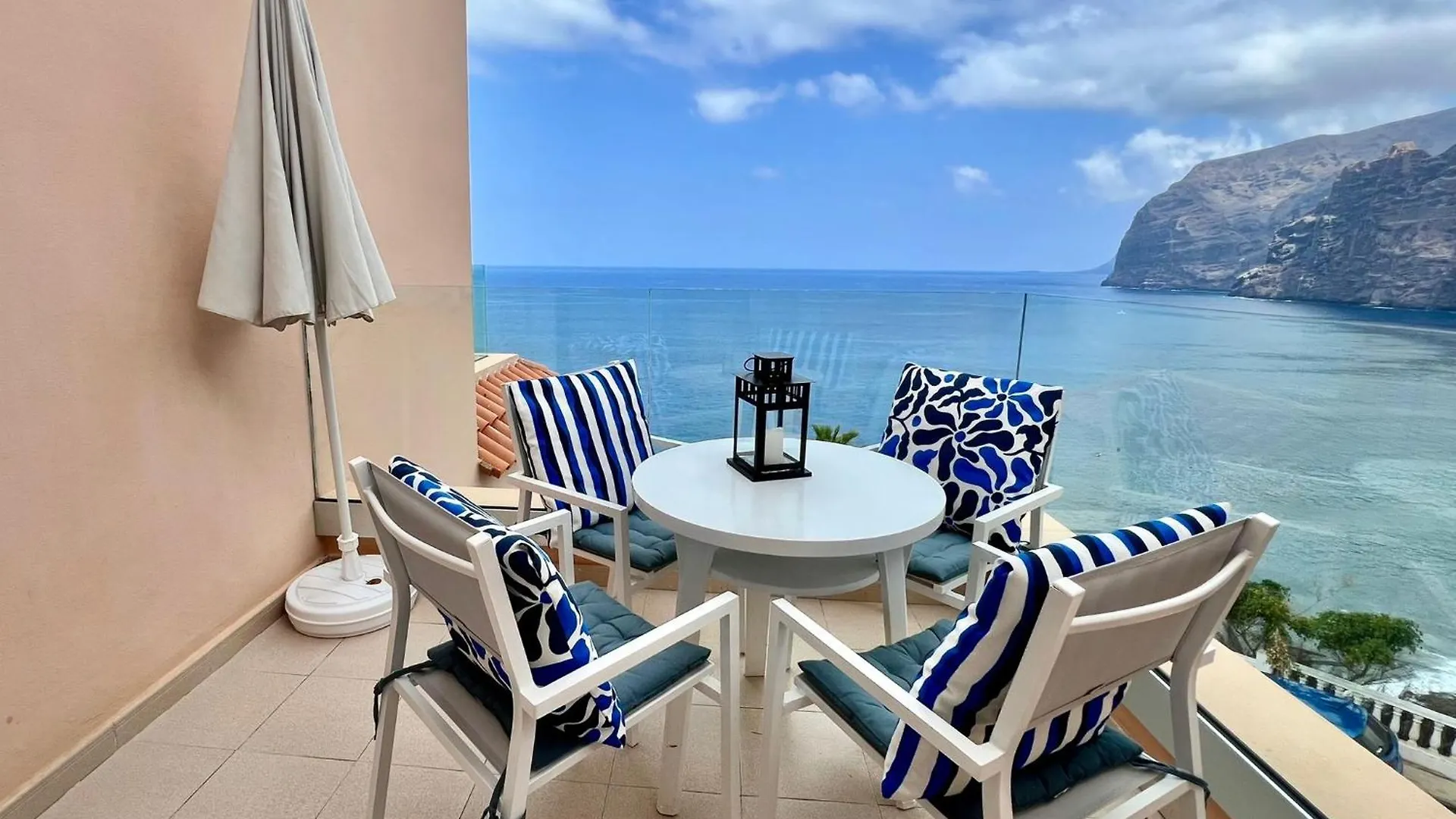 アパート Apartamento Incleibles Vistas Al Oceano Y Piscina. アカンティラド・デ・ロス・ヒガンテス